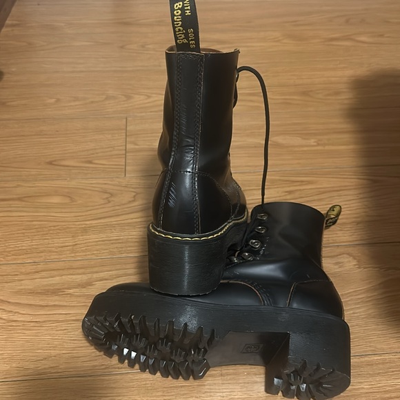 Dr. Martens authentic.Combat Boots (unisex) - Picture 2 of 4
